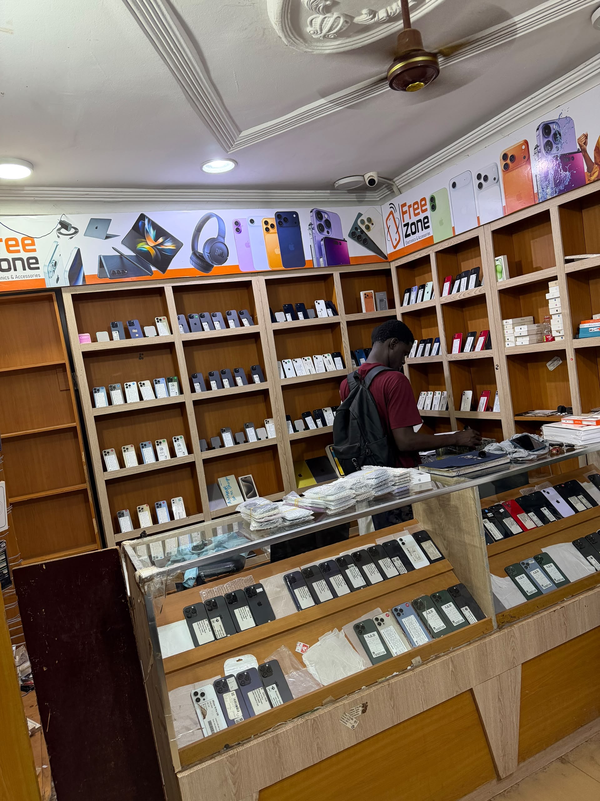 Magasin Free Zone – vue 2