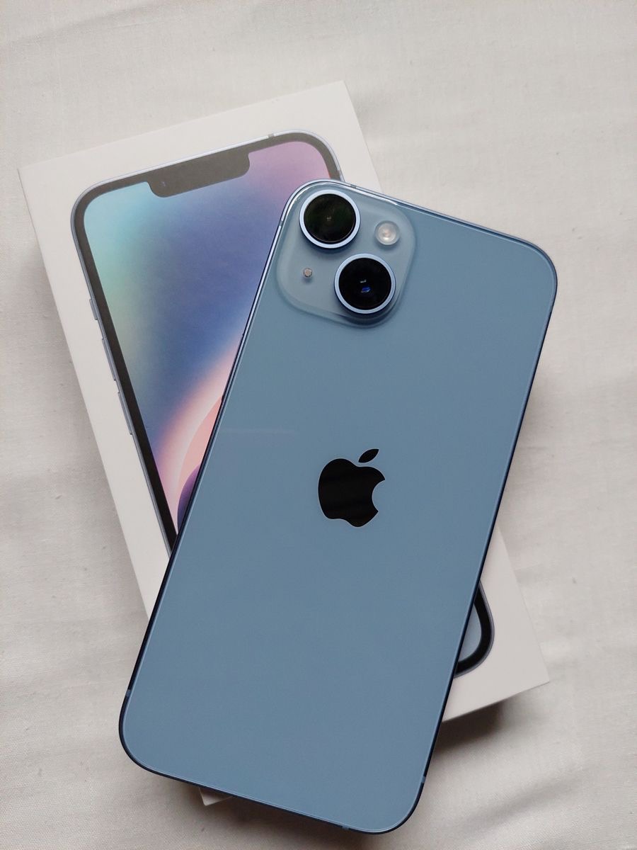 iPhone 14 – photo 1